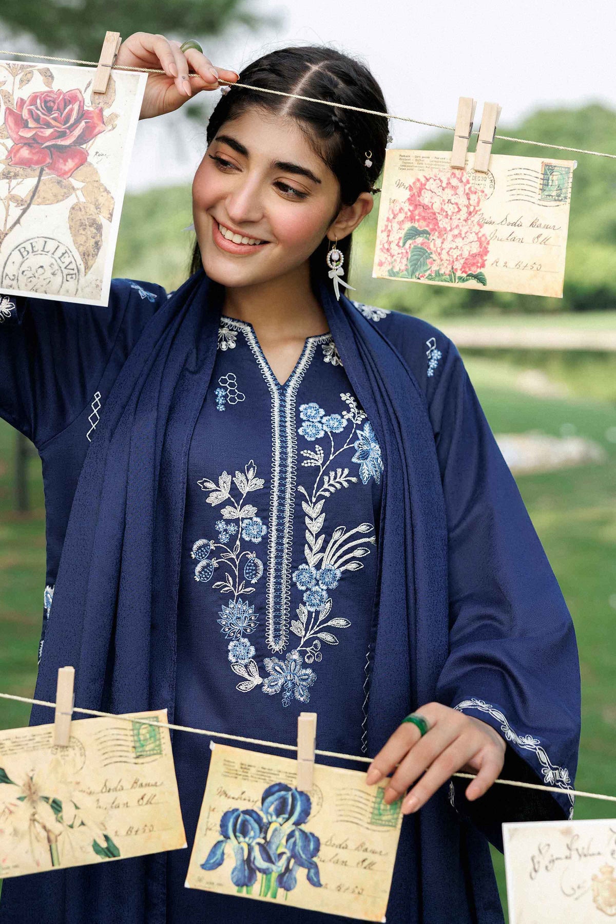 3 Piece - Embroidered Suit - ST3PE-PRET26WV1-23
