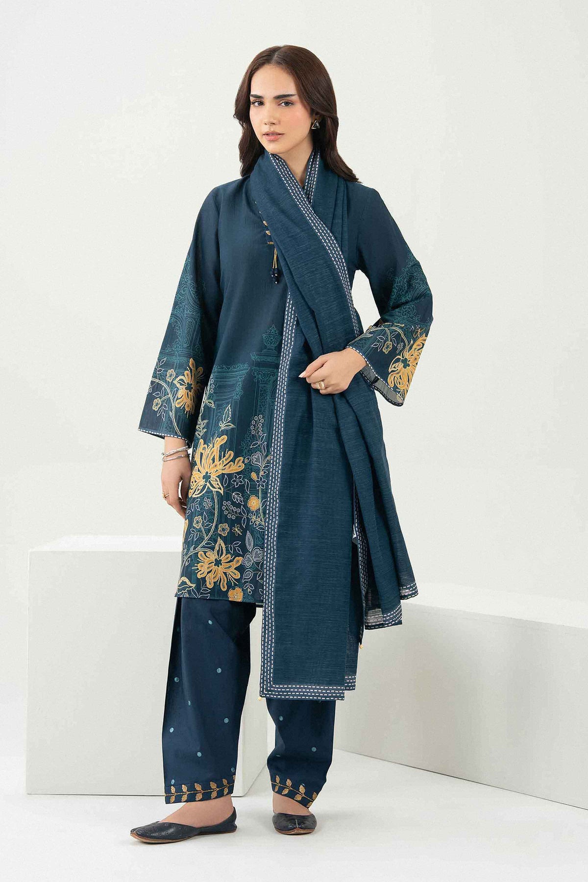 3 Piece - Printed Embroidered Suit - ST3PE-PRET26WV1-4-for Women -  Pret Collection | Nishat UAE | Shop Online 