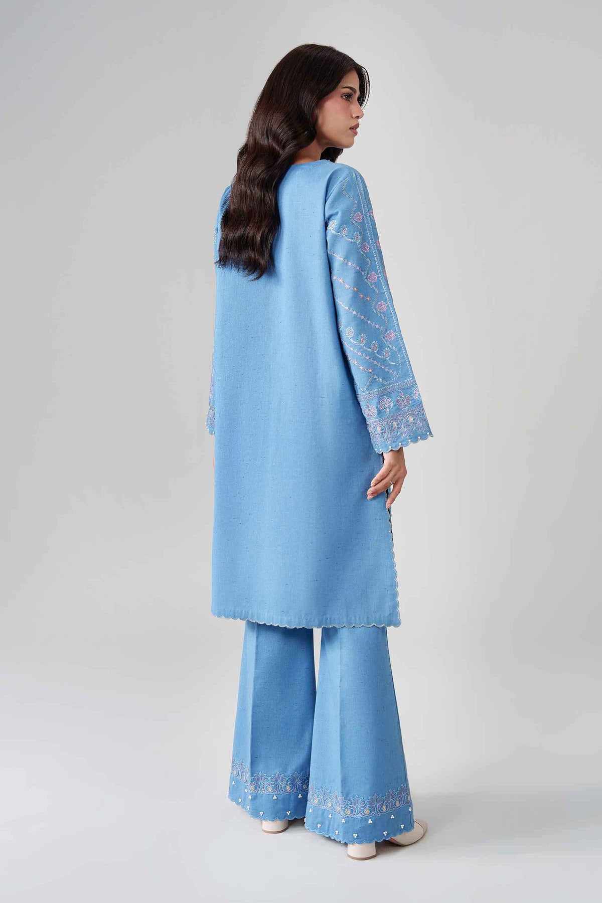 Blue 2-Piece Embroidered Suit in Multi Neps unstitched