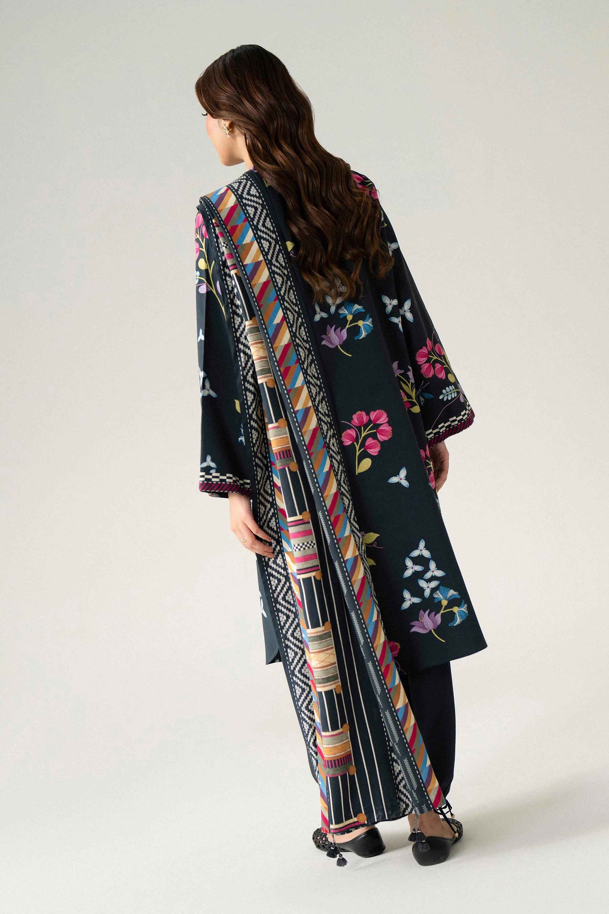 Black 3-Piece Printed Suit in Linen unstitched
