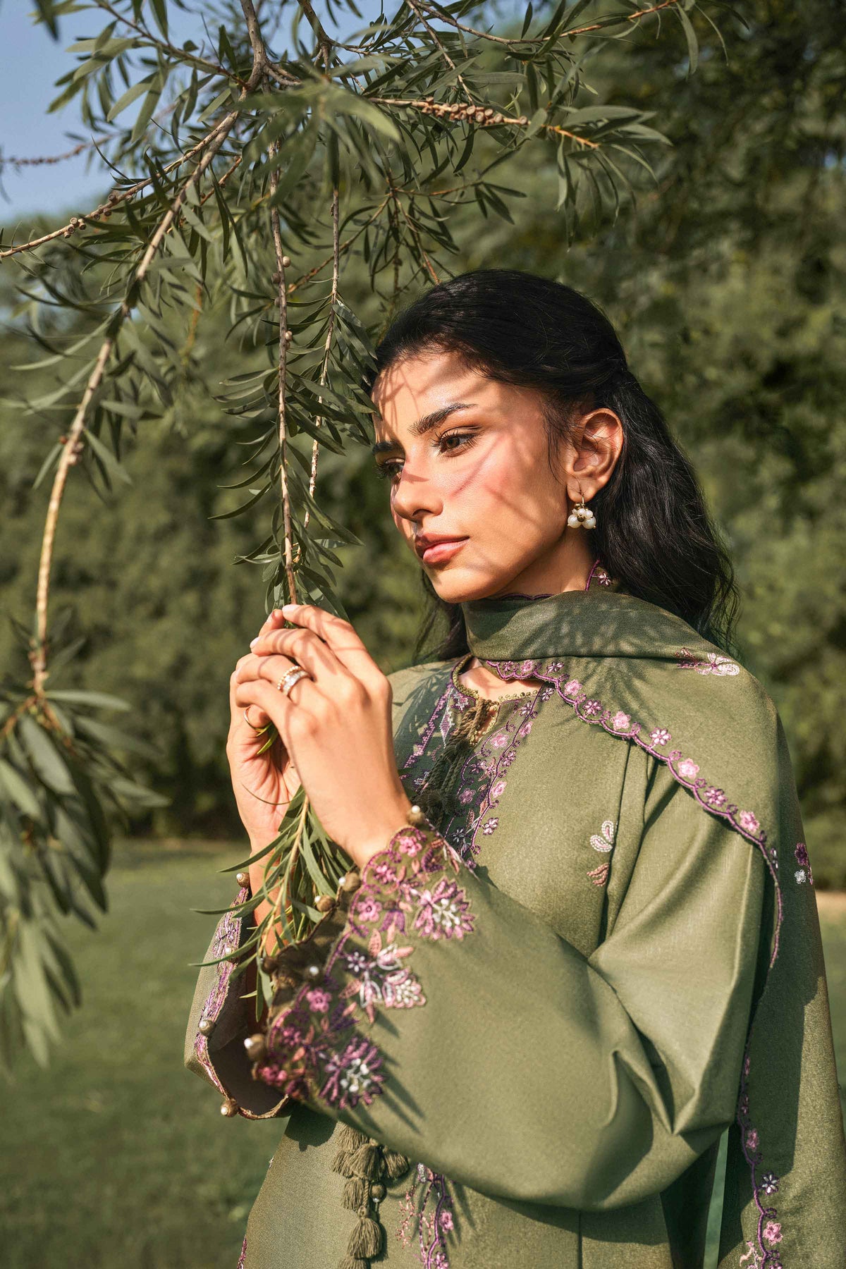 3 Piece - Embroidered Suit - U3PE-NISHA26WV1-53