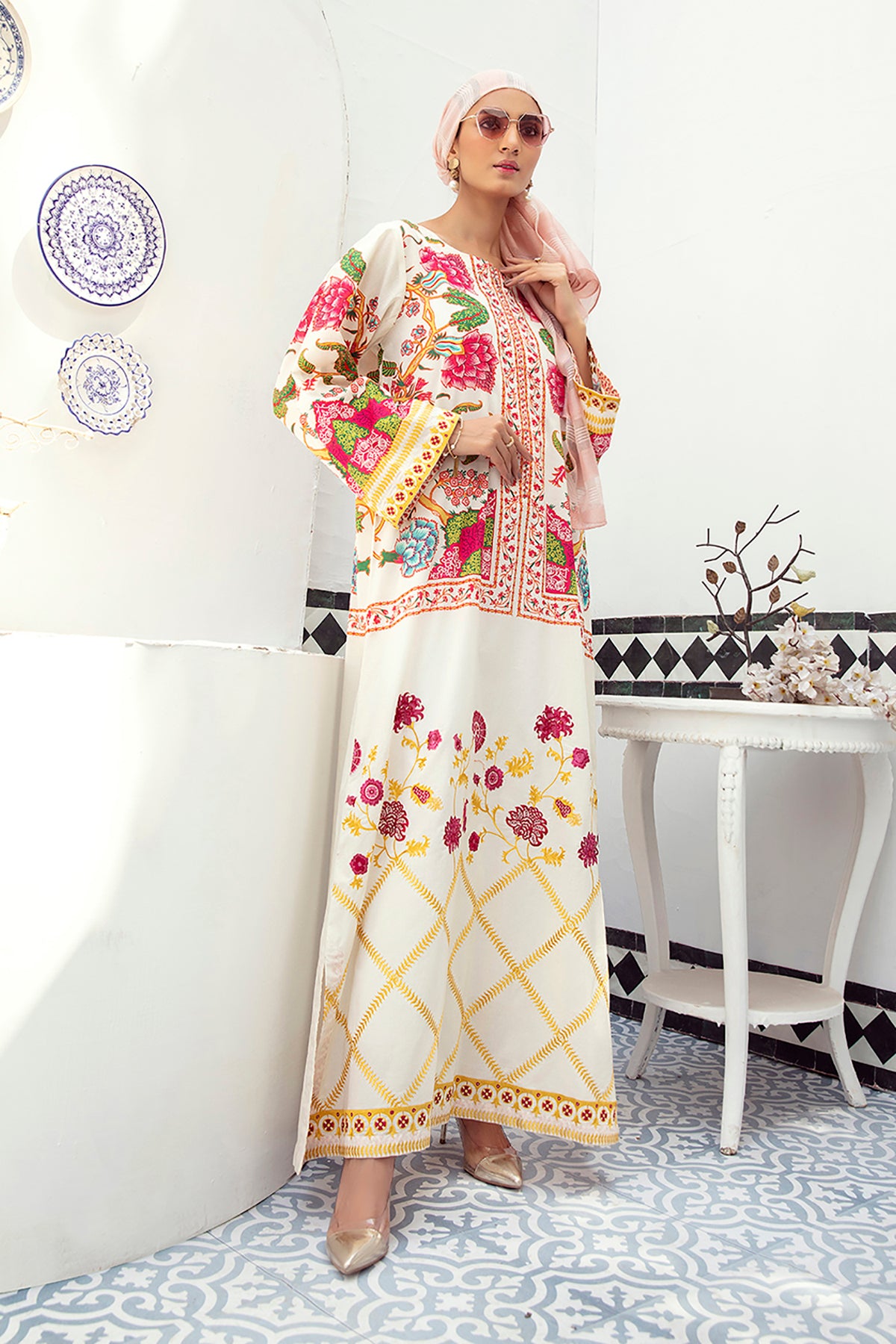 DE21-07-Embroidery Detailing Basic stitched Fustaan-1PC