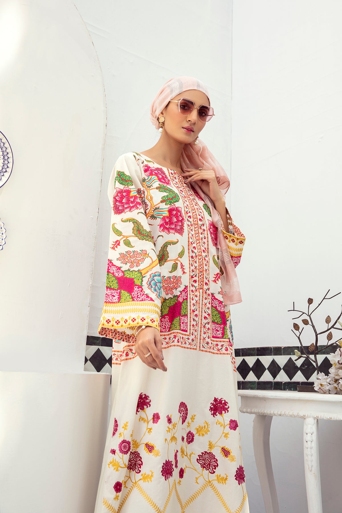 DE21-07-Embroidery Detailing Basic stitched Fustaan-1PC
