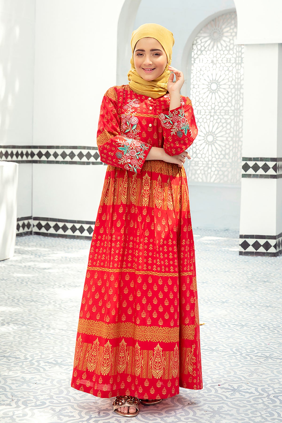 DE21-12-Embroidered Yoke with Button Detailing Kid Fustaan-1PC