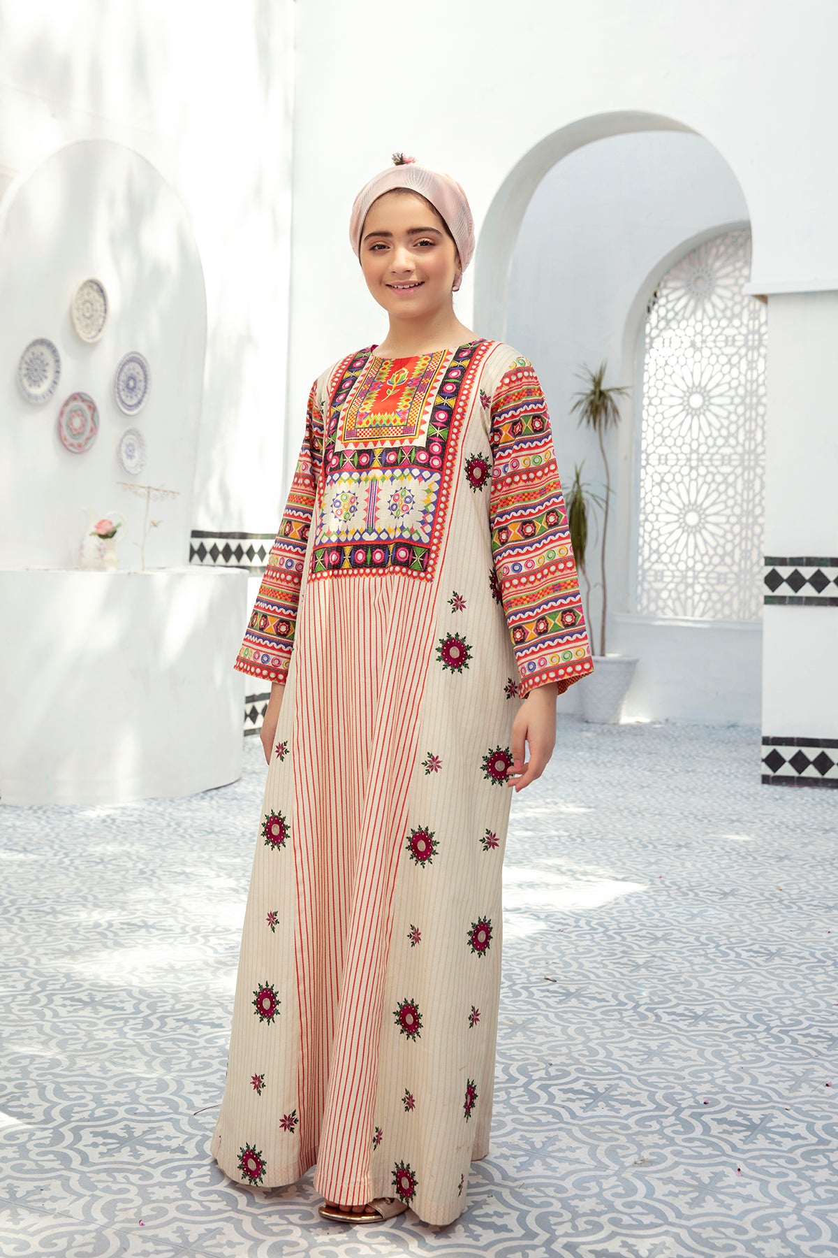 DE21-16-Embroidered Side Panel Stitched Fustaan-1PC