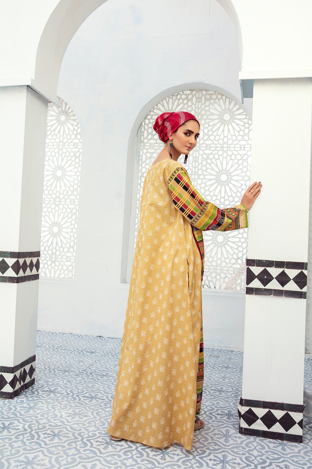 DE21-20-Embroidered Detailing Stitched Fustaan-1PC