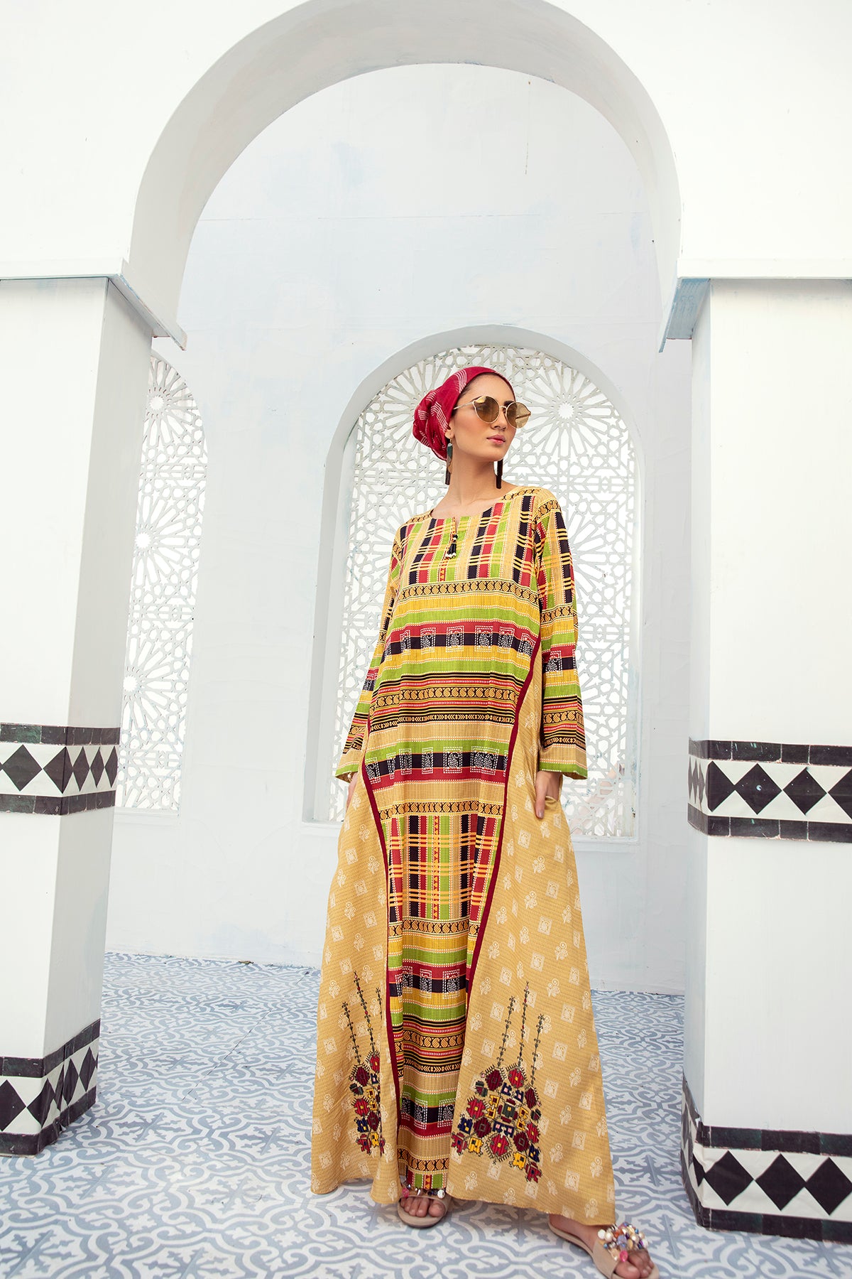 DE21-20-Embroidered Detailing Stitched Fustaan-1PC