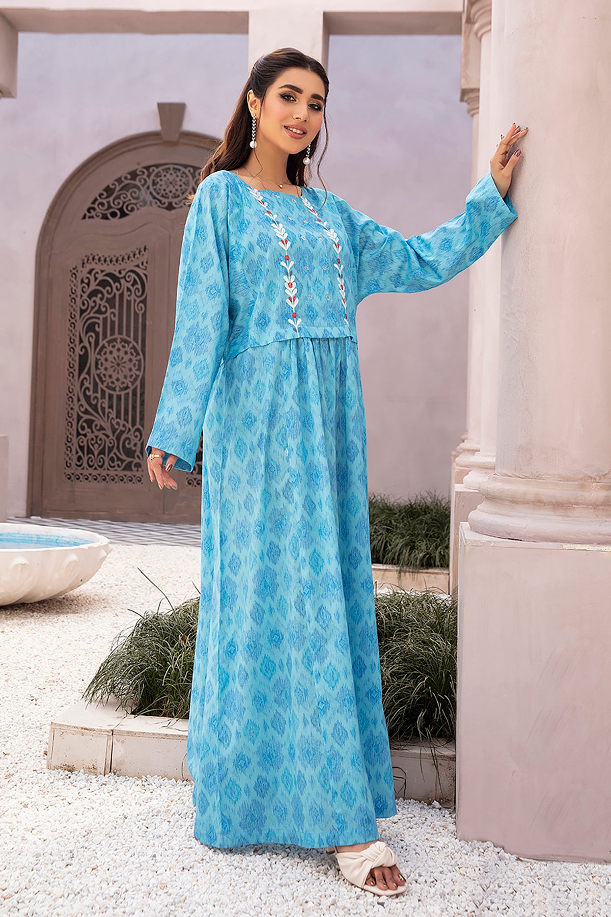 DE22-16-Printed Embroidered Fustaan 1PC