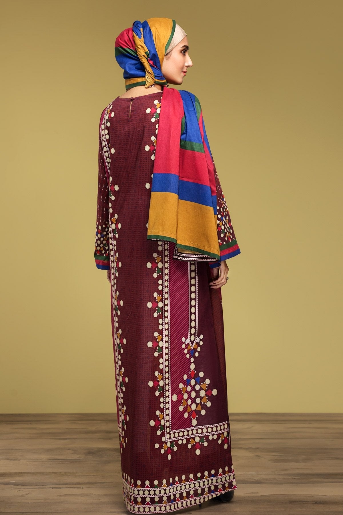 DS20-27 Printed Stitched Fustaan & Printed Scarf - 2PC