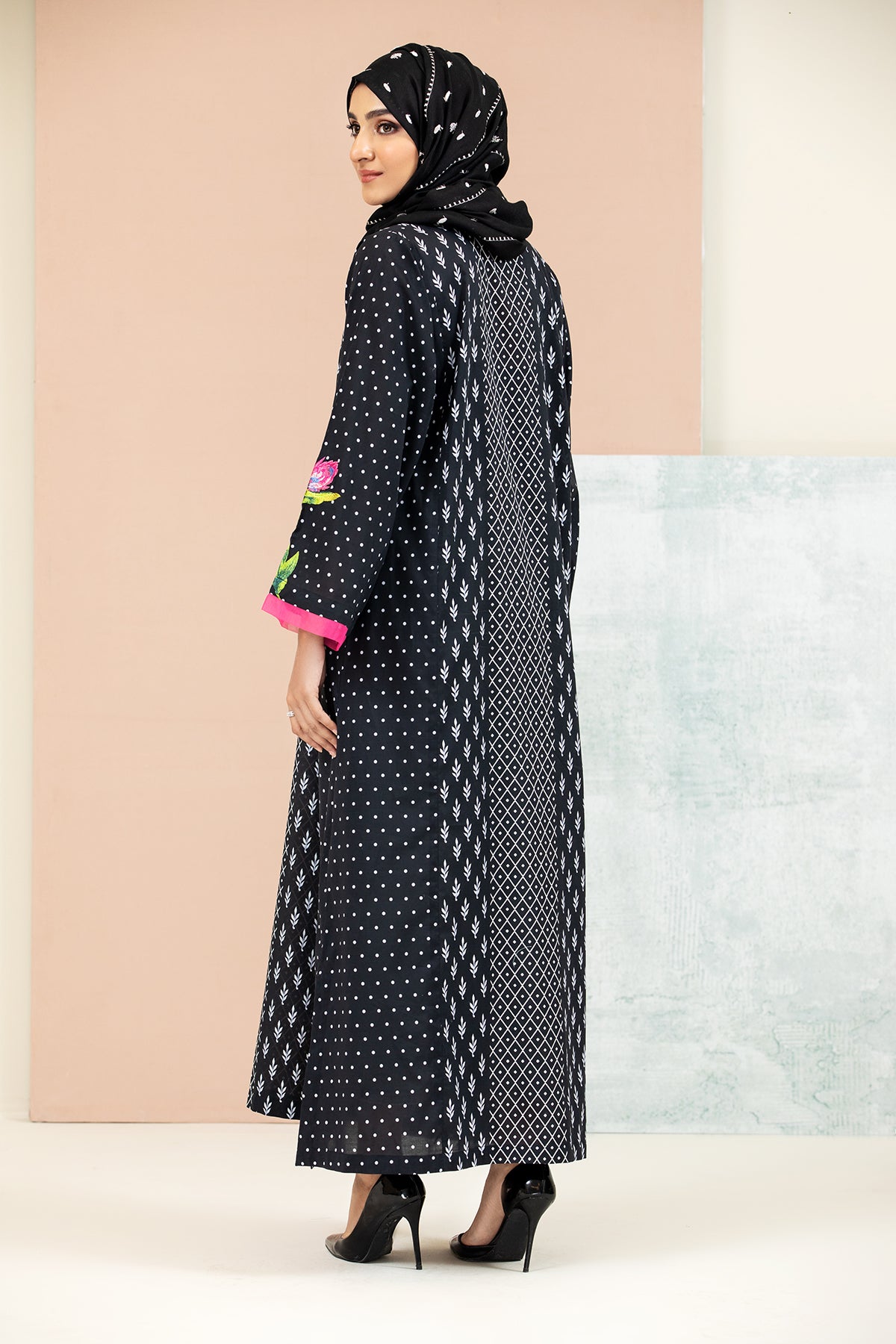 DS21-146-Embroidered Printed Lawn Fustaan