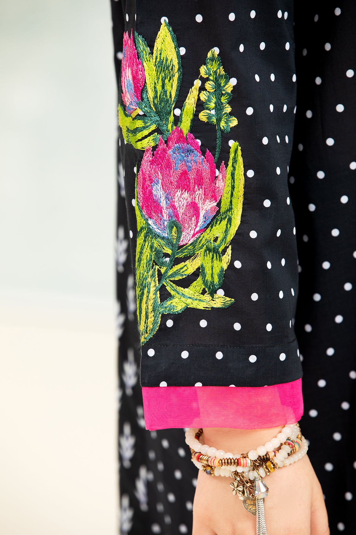 DS21-147-Embroidered Printed Lawn Fustaan