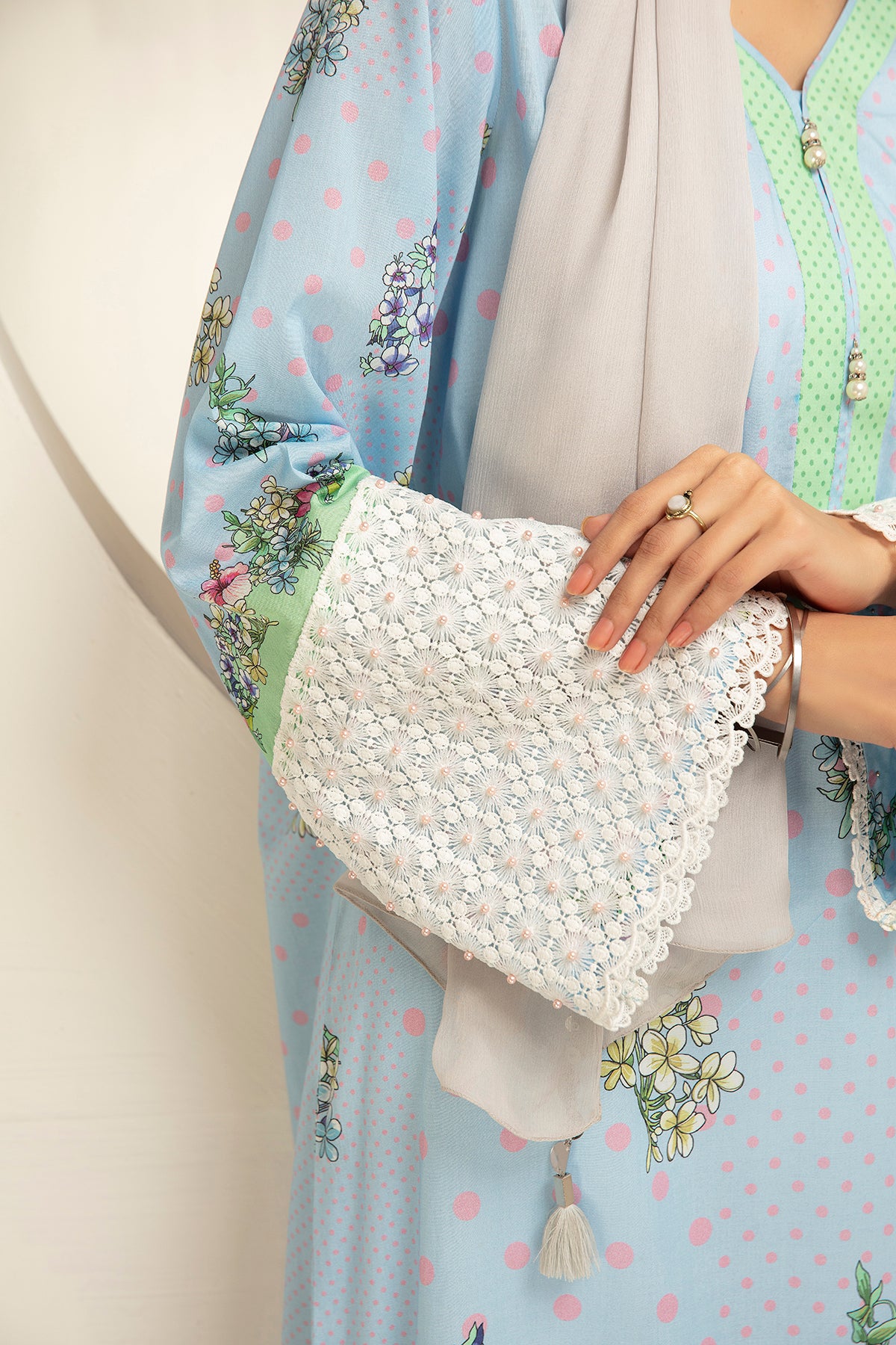 DS21-19-Digital Cambric Stitched Fustaan With Mask-1PC