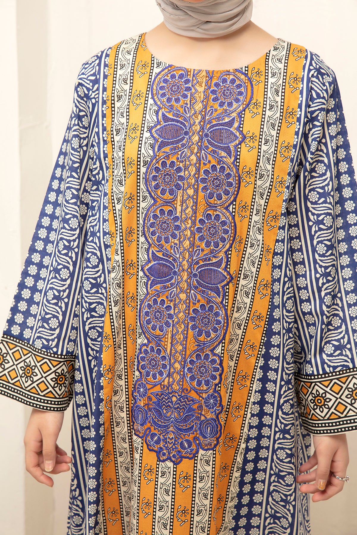 DS21-44-Digital Cambric Embroidered Stitched Fustaan With Mask-1PC