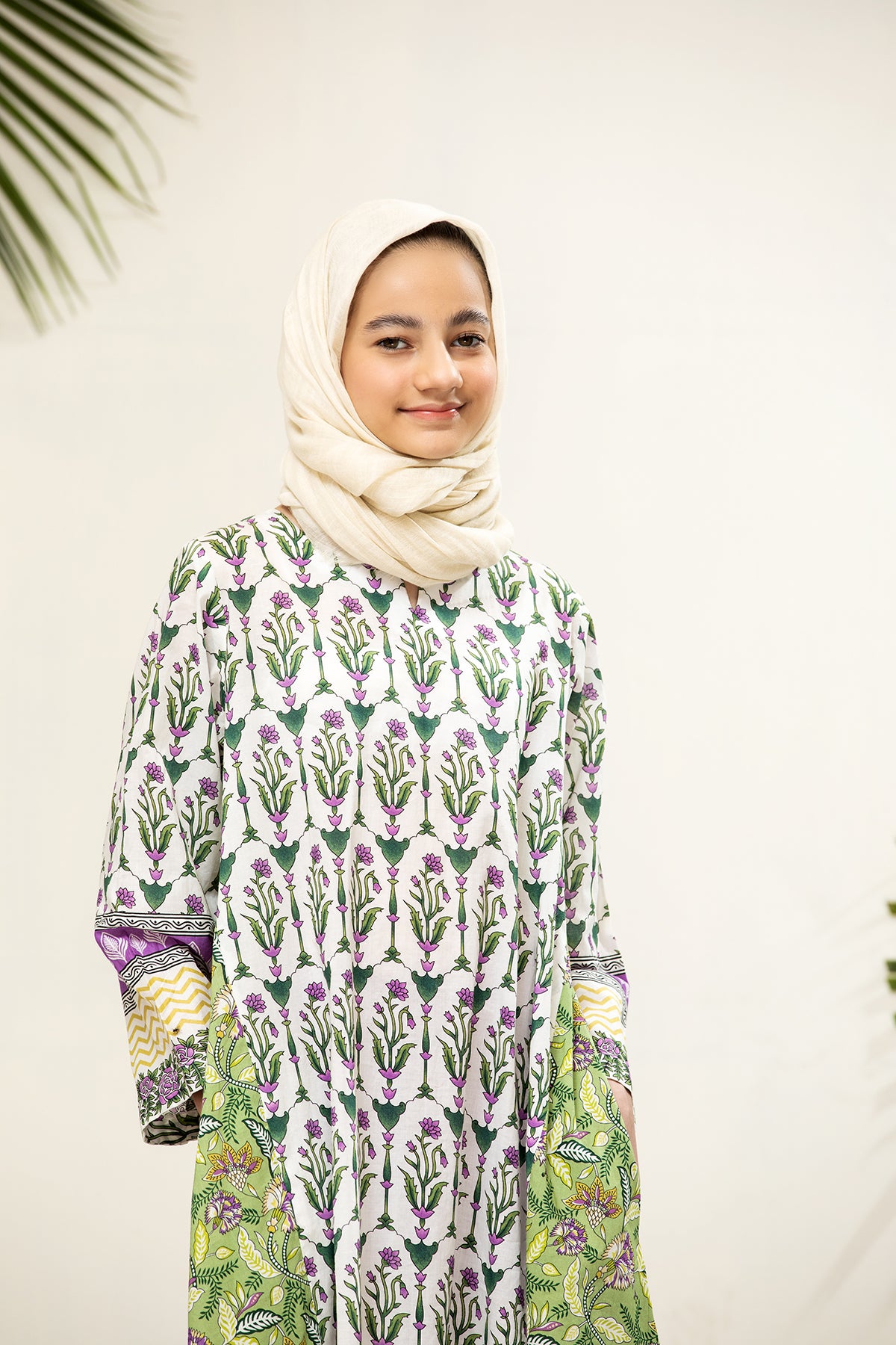 DS21-59/KIDS Back Forward Printed Lawn Fustaan