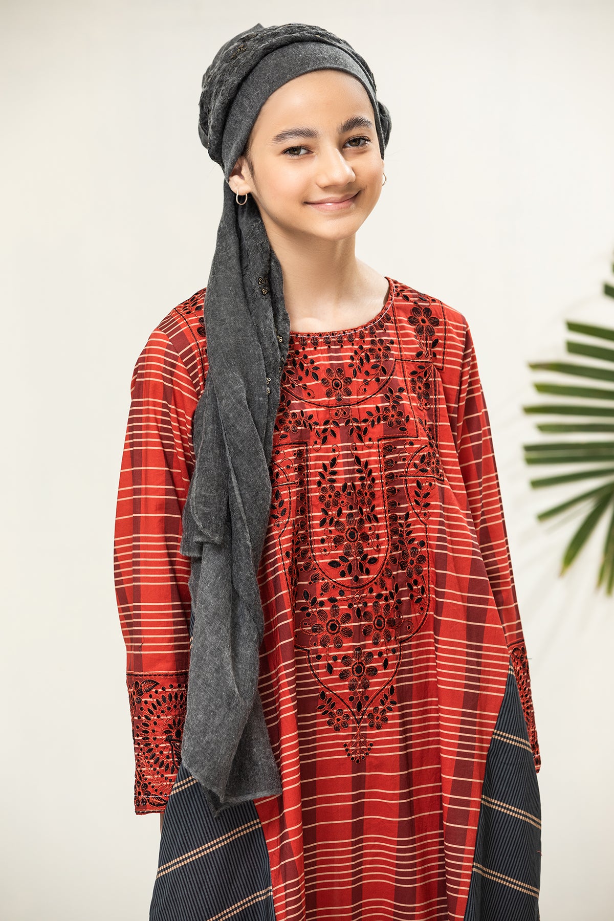 DS21-74-Kids Embroidered Back Forward Printed Lawn Fustaan