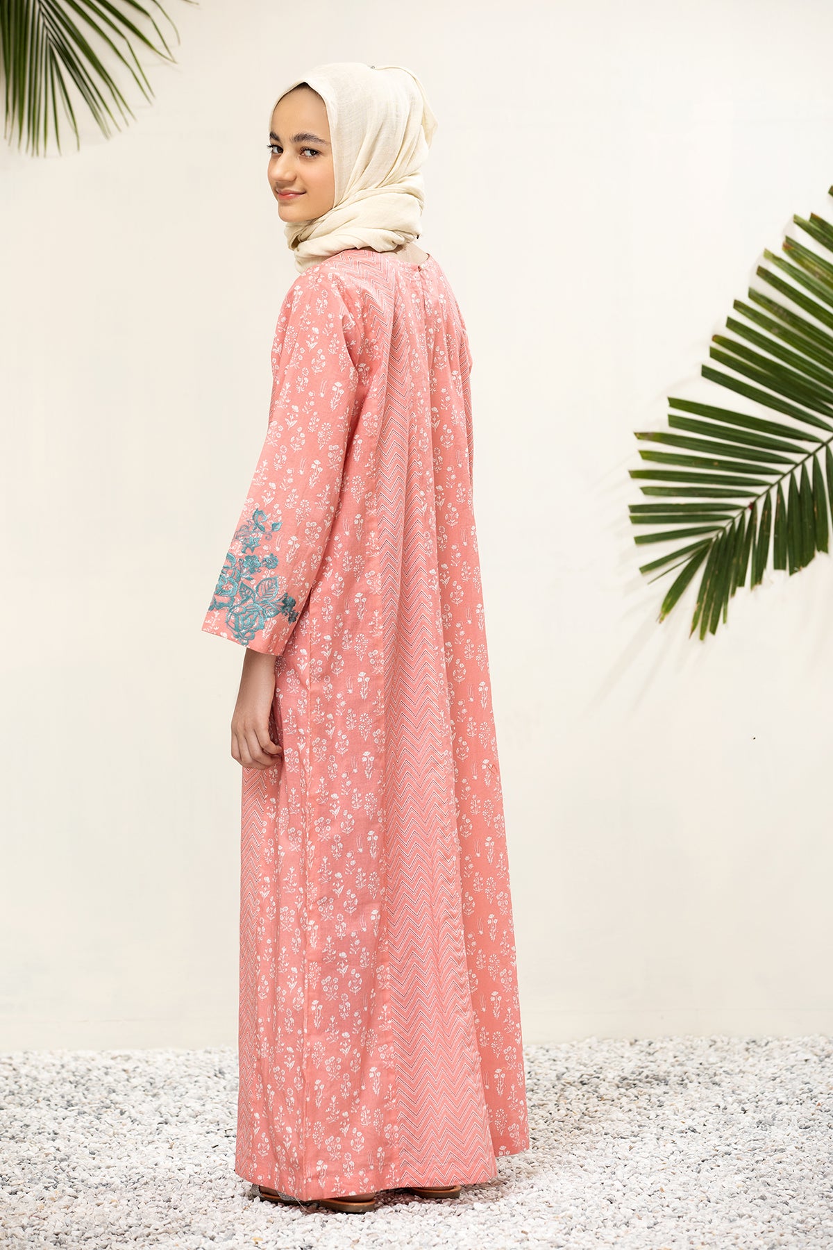 DS21-75/KIDS Embroidered Printed Lawn Fustaan