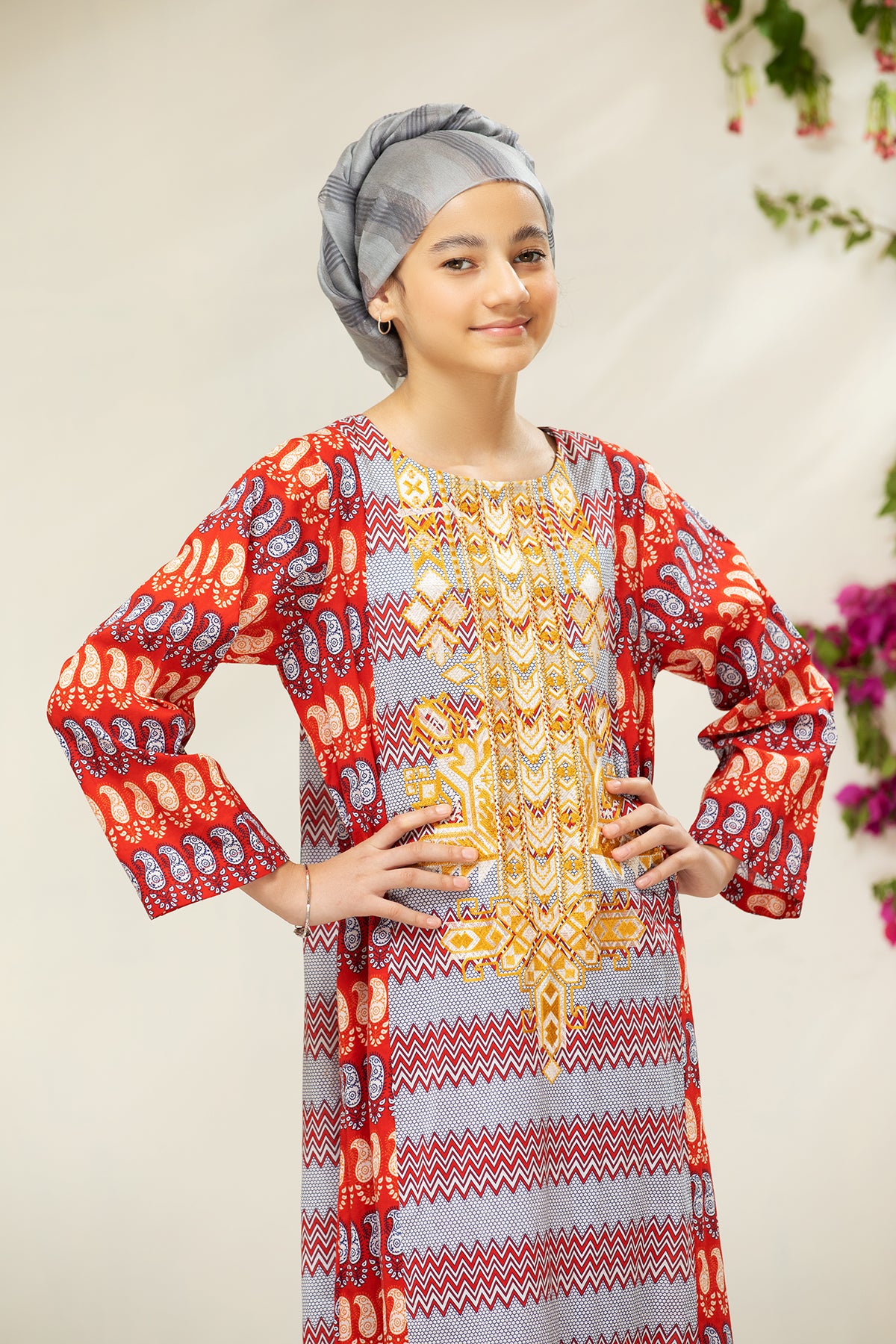 DS21-80/KIDS Embroidered Printed Lawn Fustaan