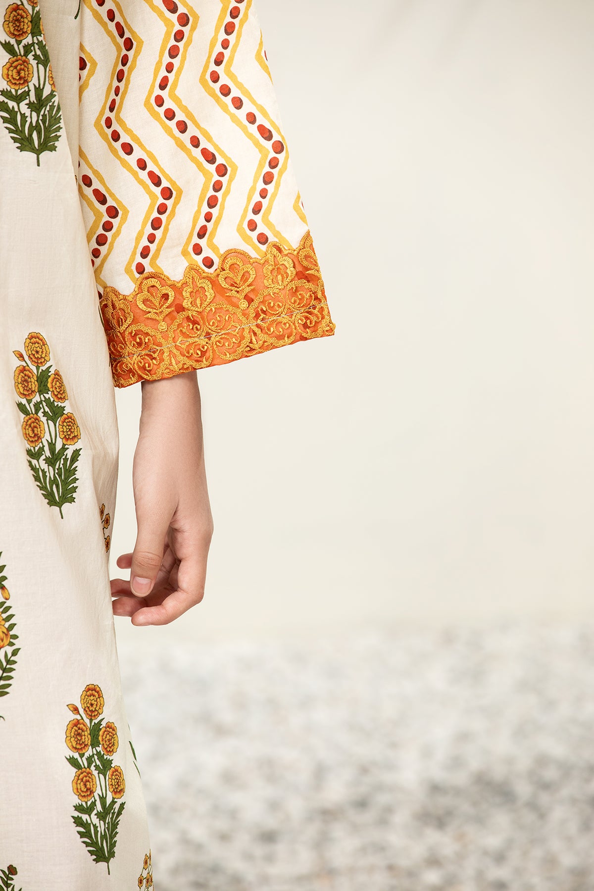 DS21-81-Kids Embroidered Printed Lawn Fustaan