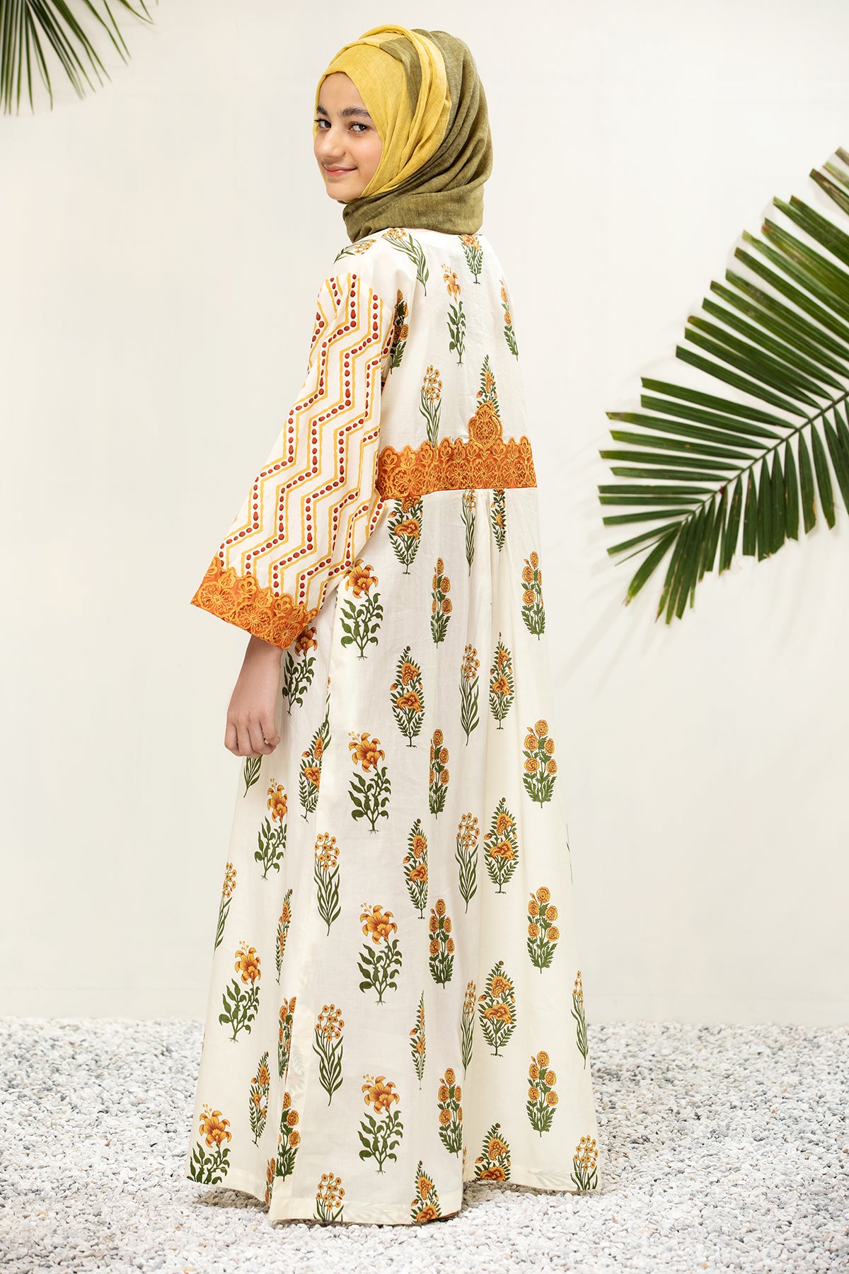 DS21-81-Kids Embroidered Printed Lawn Fustaan