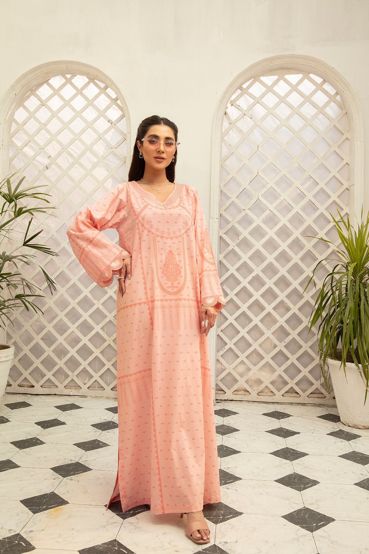 DS22-71-Printed Embroidered Scallop Details Fustaan 1PC