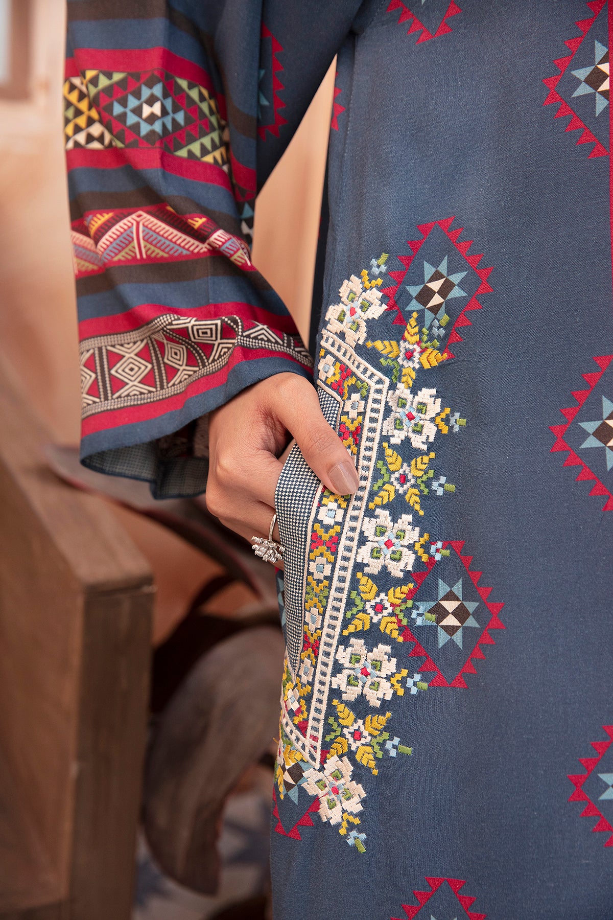 DW21-28-Printed Embroidered 1PC