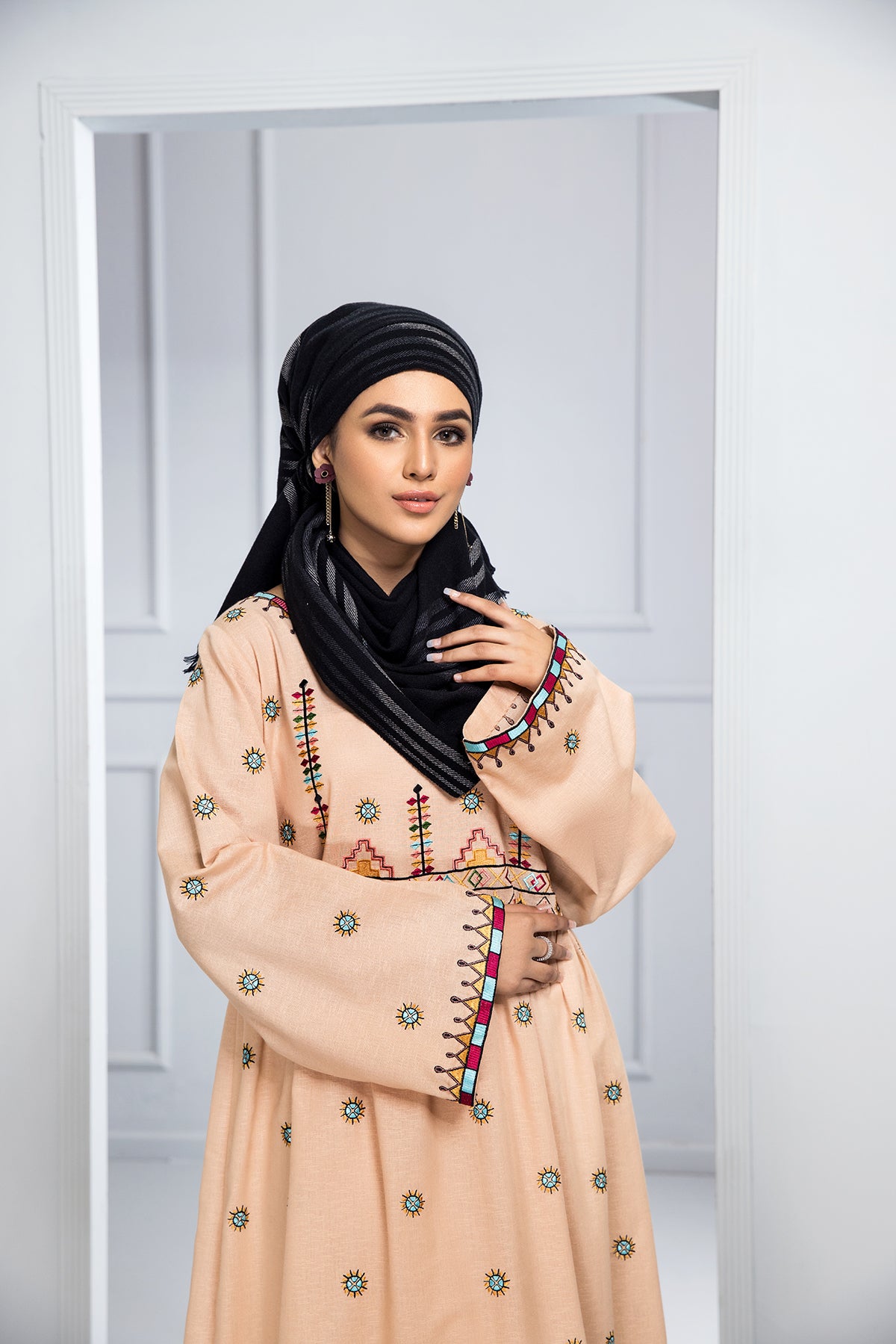 DW21-31-Embroidered 1PC
