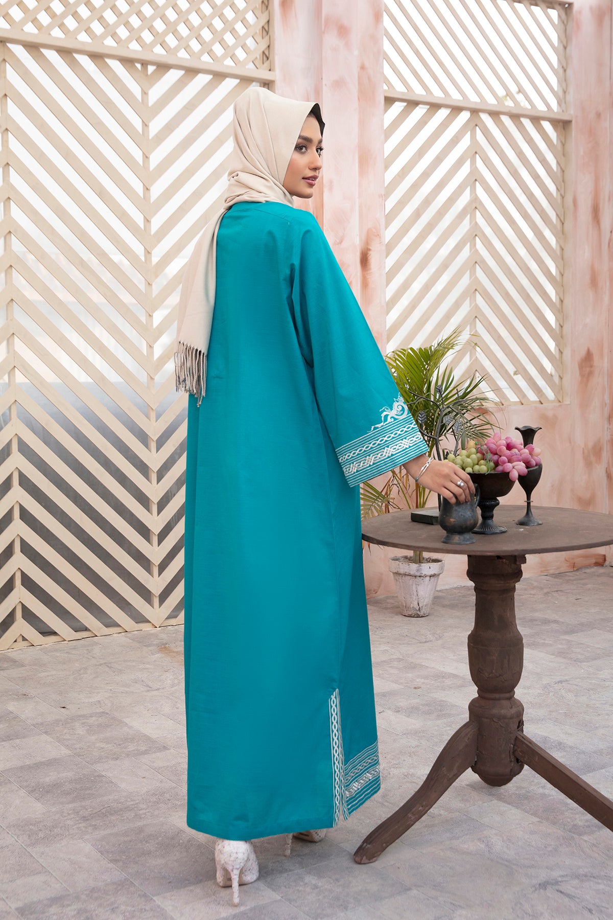 DW21-58-Embroidered Button Detail Fustaan 1PC
