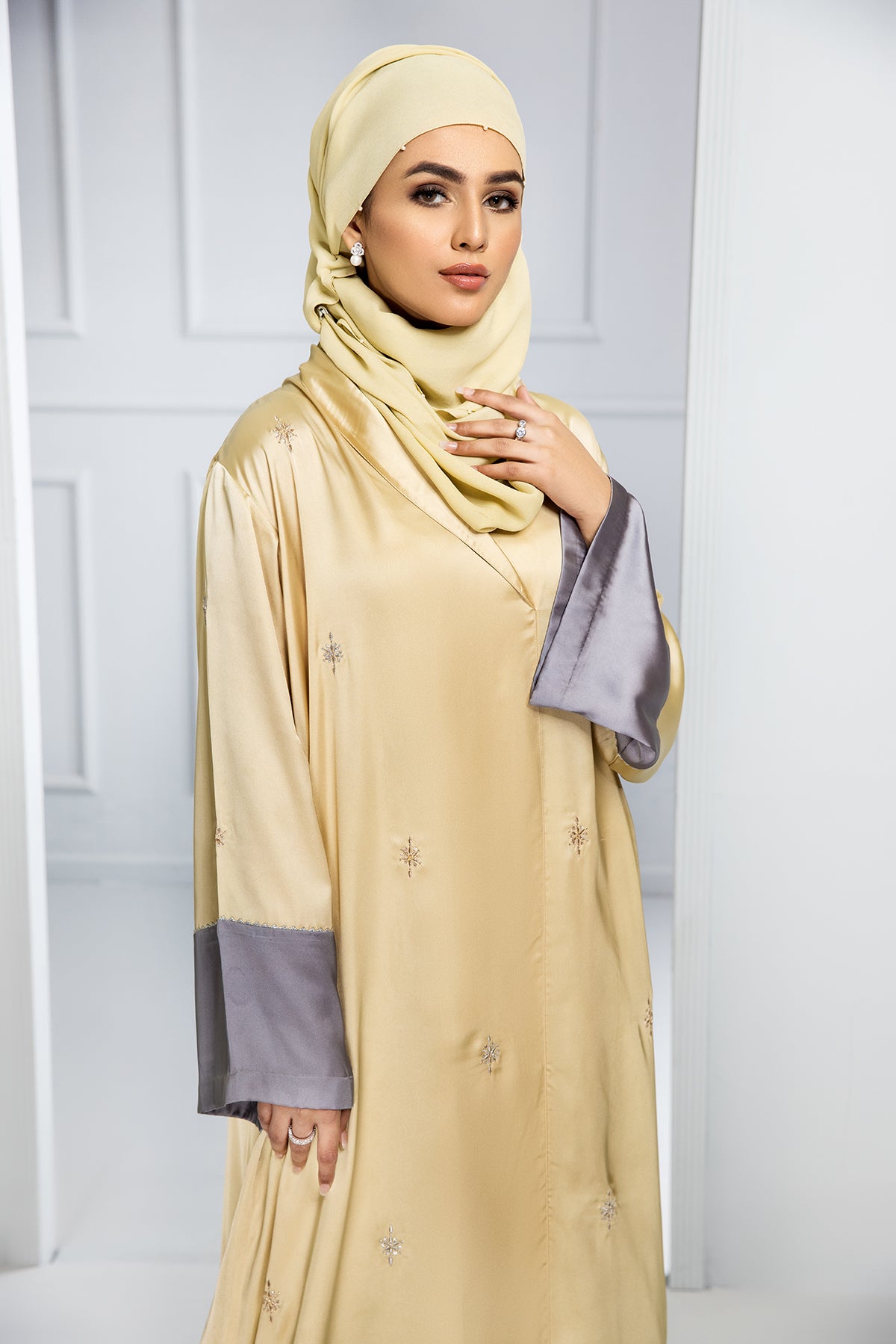 DW21-70-Embroidered Fustaan 1PC