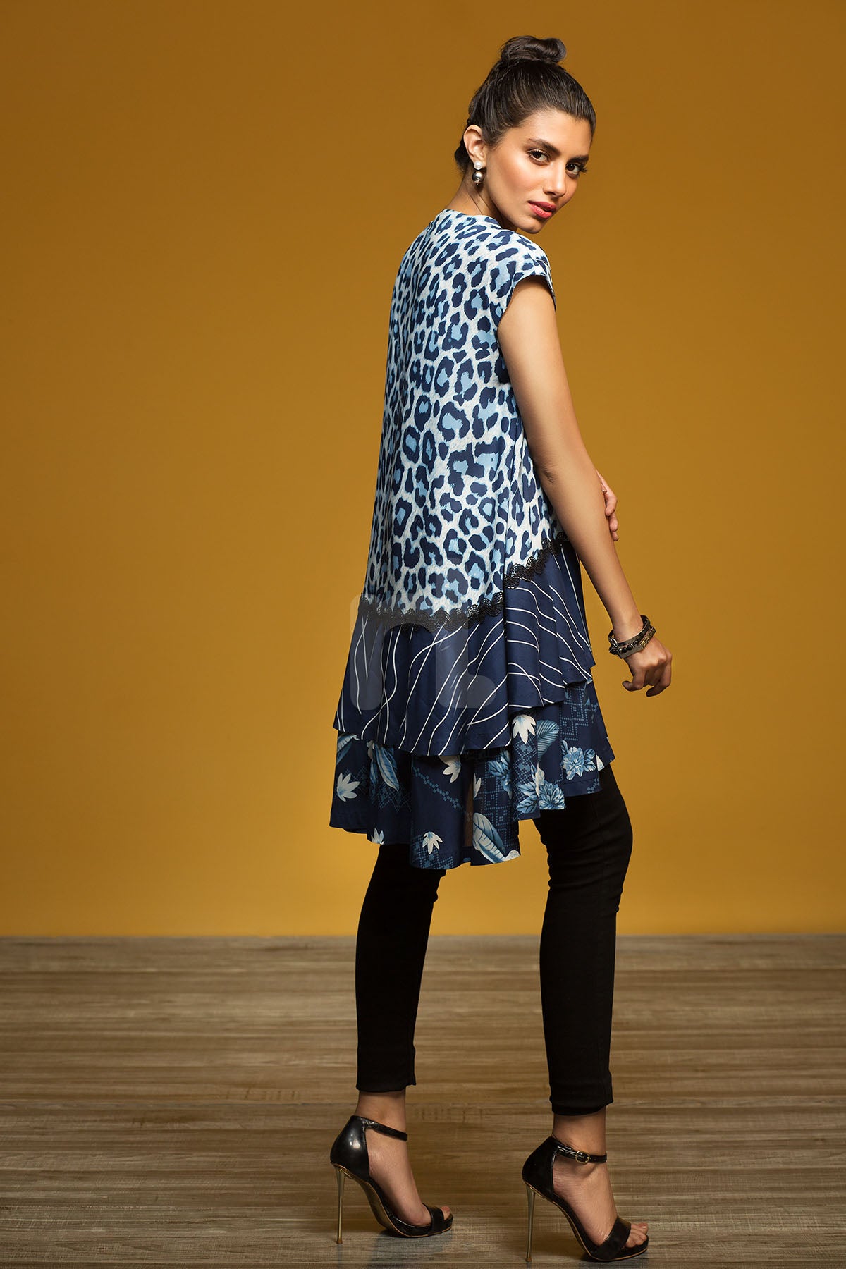 FW19-19 Blue Printed Stitched Fusion Jacket - 1PC - Nishat Linen UAE
