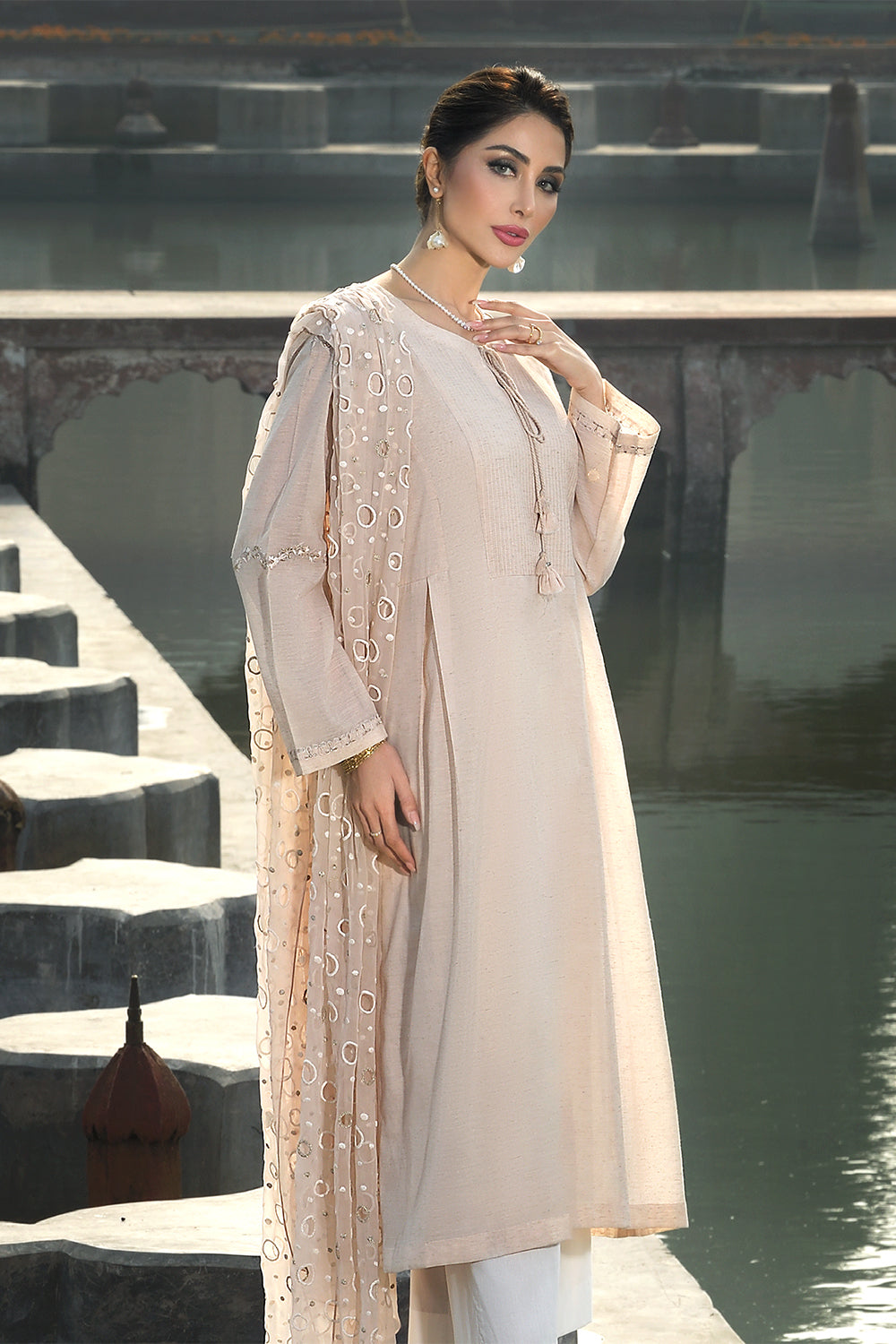 2PC Printed Embroidered Luxury pret Nishat Linen Nishat Linen UAE