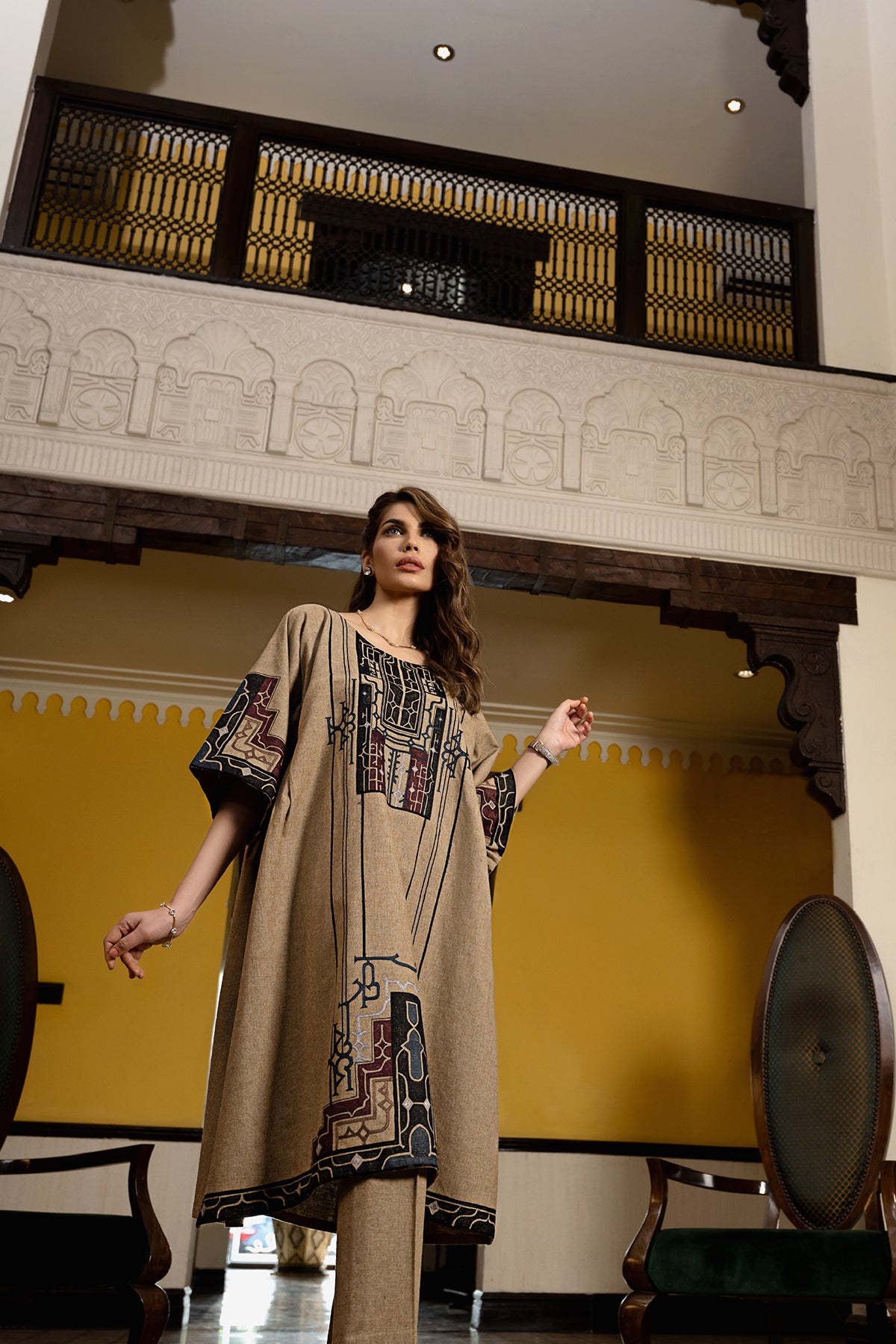 KFW22-41-Embroidered Kurta with Straight Pants 2PC