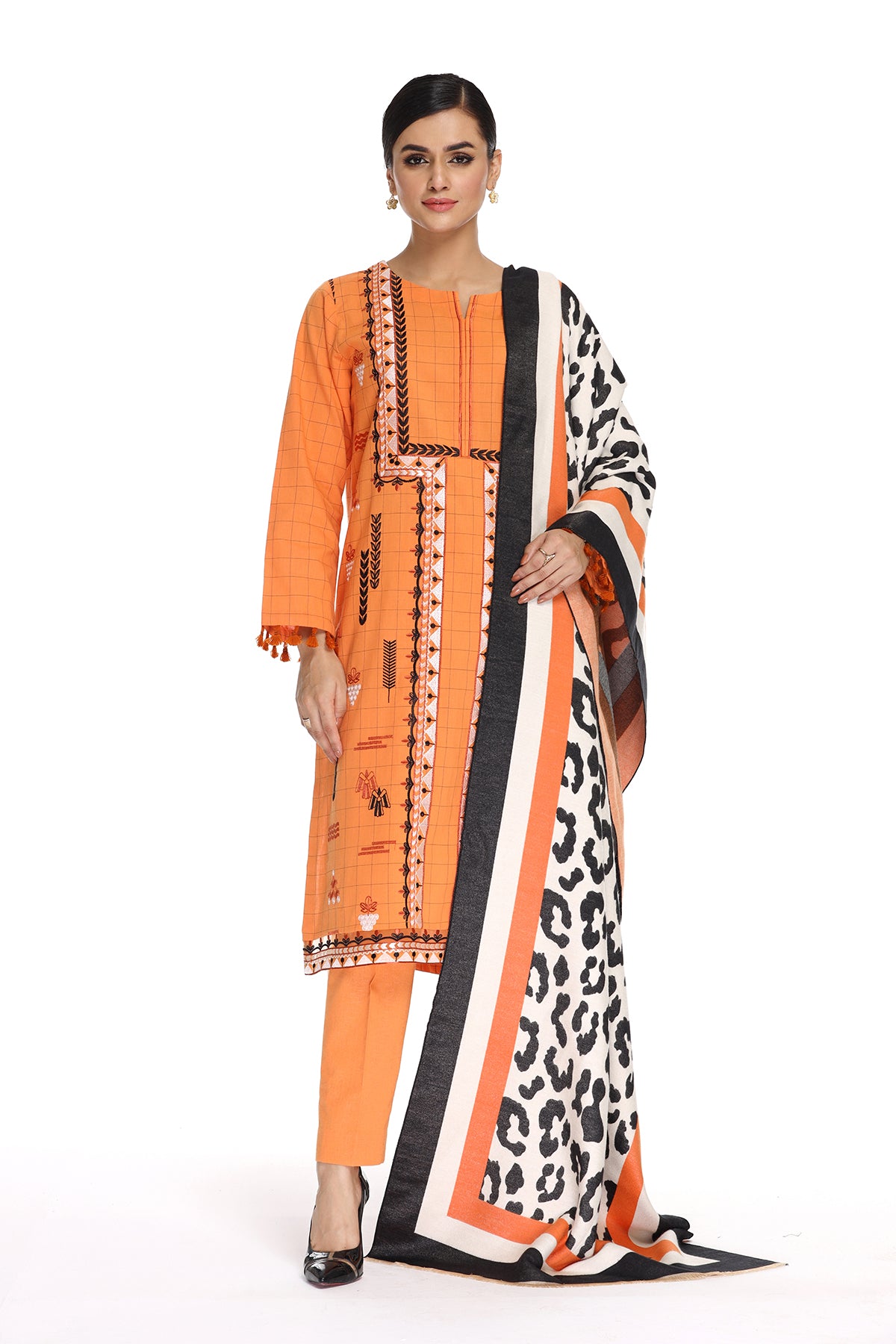 PDW21-39- Embroidered 3PC