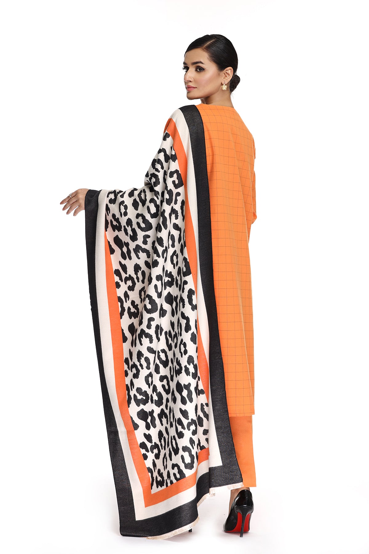 PDW21-39- Embroidered 3PC