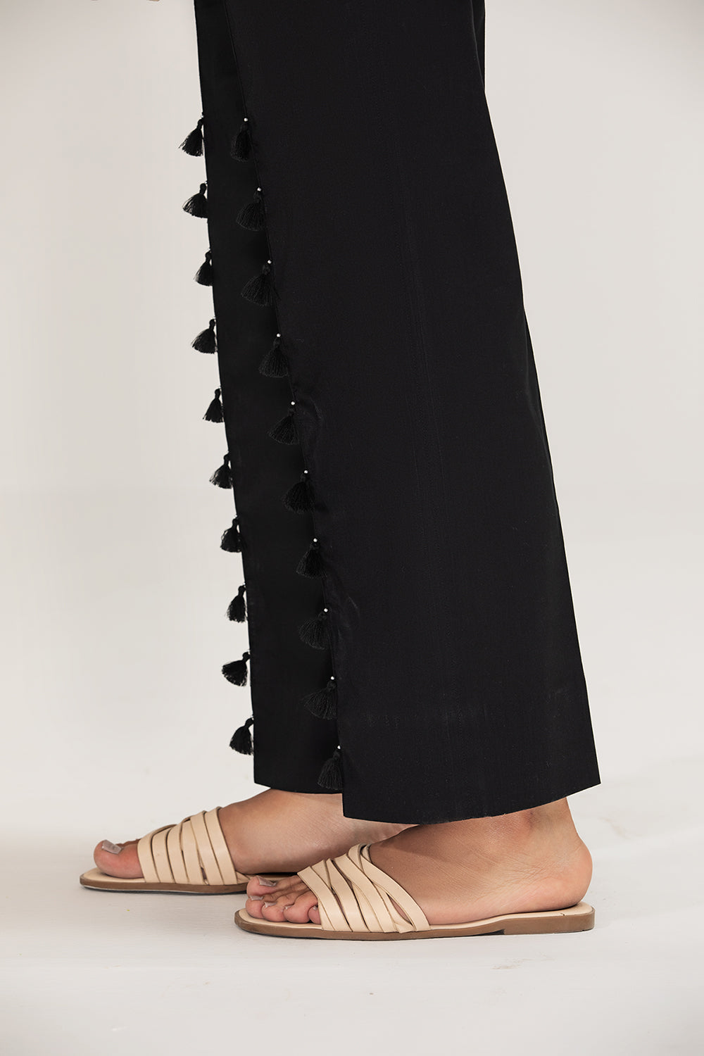 PE21-11-Loose Straight Trouser With Front Tassel Detail