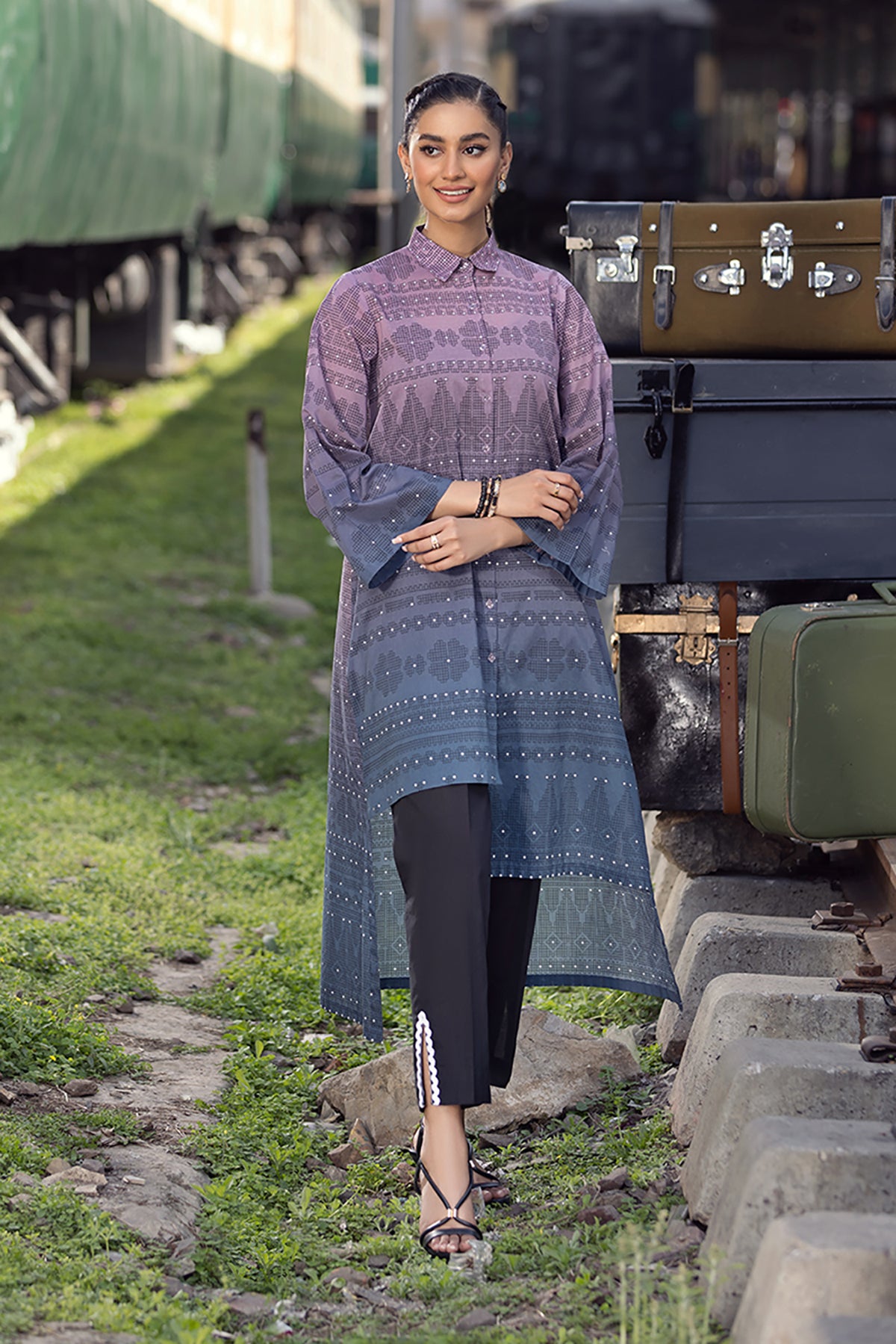 PE22-19-Printed Asymmetric Shirt 1PC