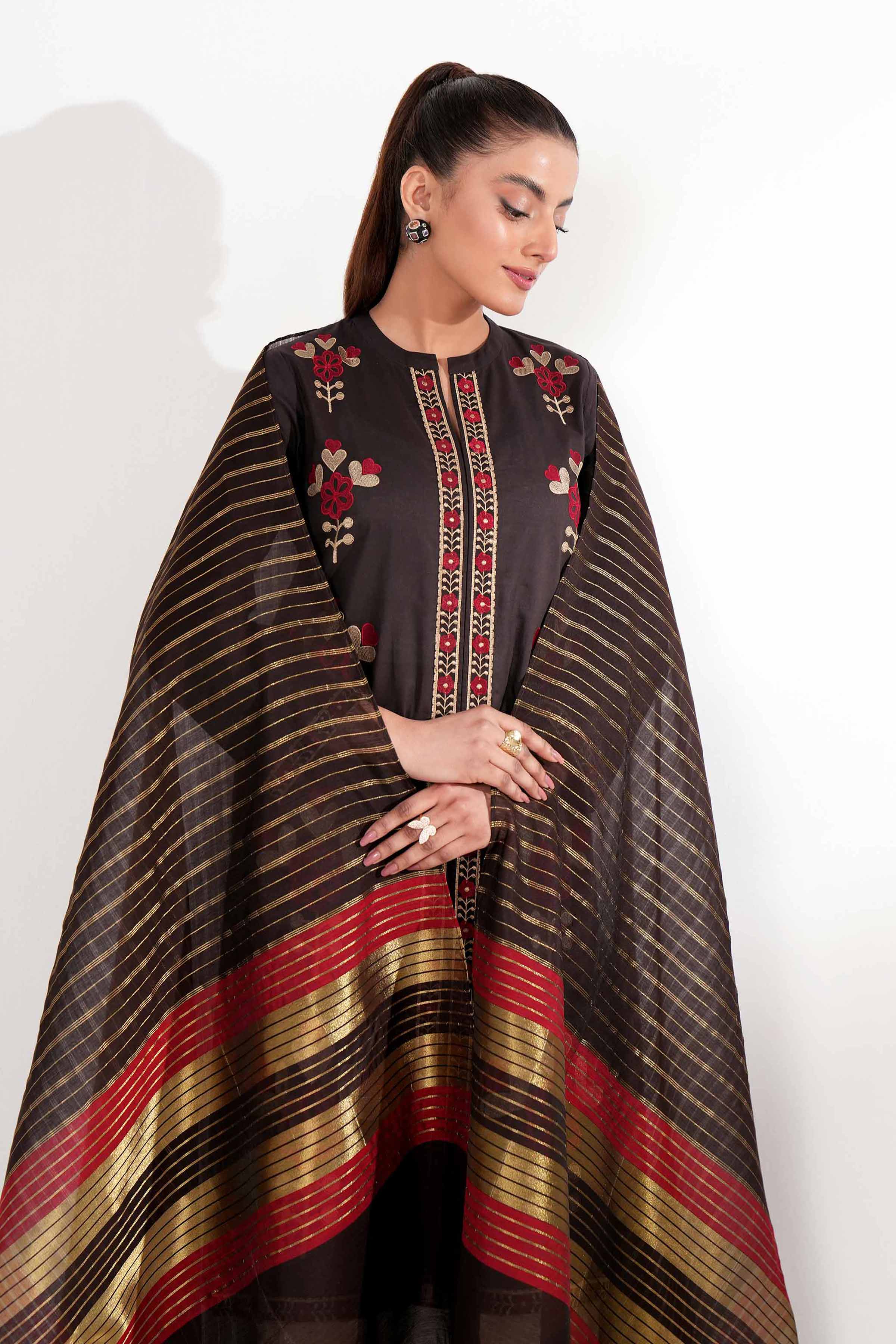 2 Piece - Embroidered Suit - PE24-45