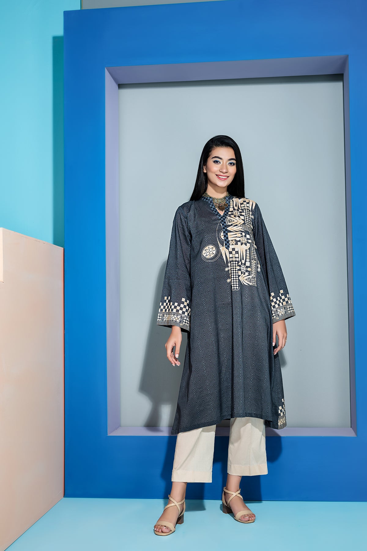 PS20-210-Abstract Classic Printed Shirt-1PC