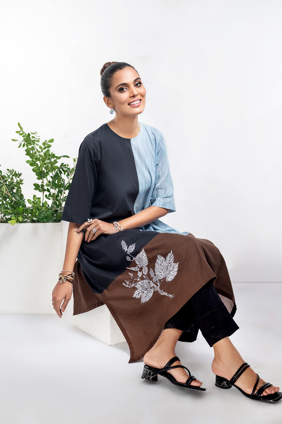 PS22-22-Embroidered A-Line Shirt 1PC