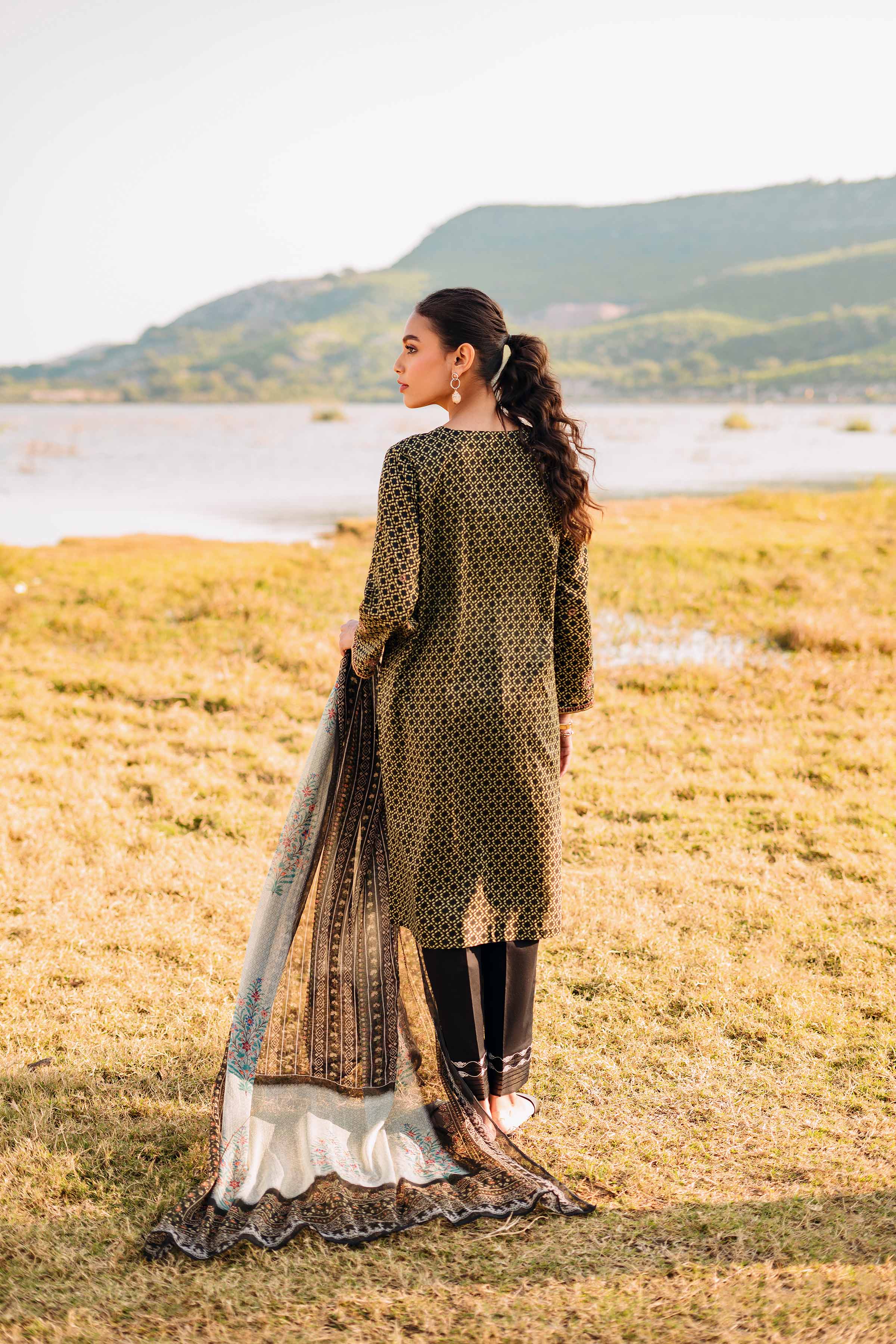 2 Piece - Printed Embroidered Suit - PS23-138