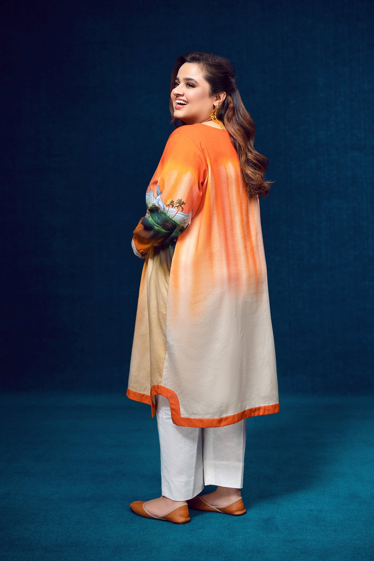 PW22-113-Round Neck Printed Shirt 1PC