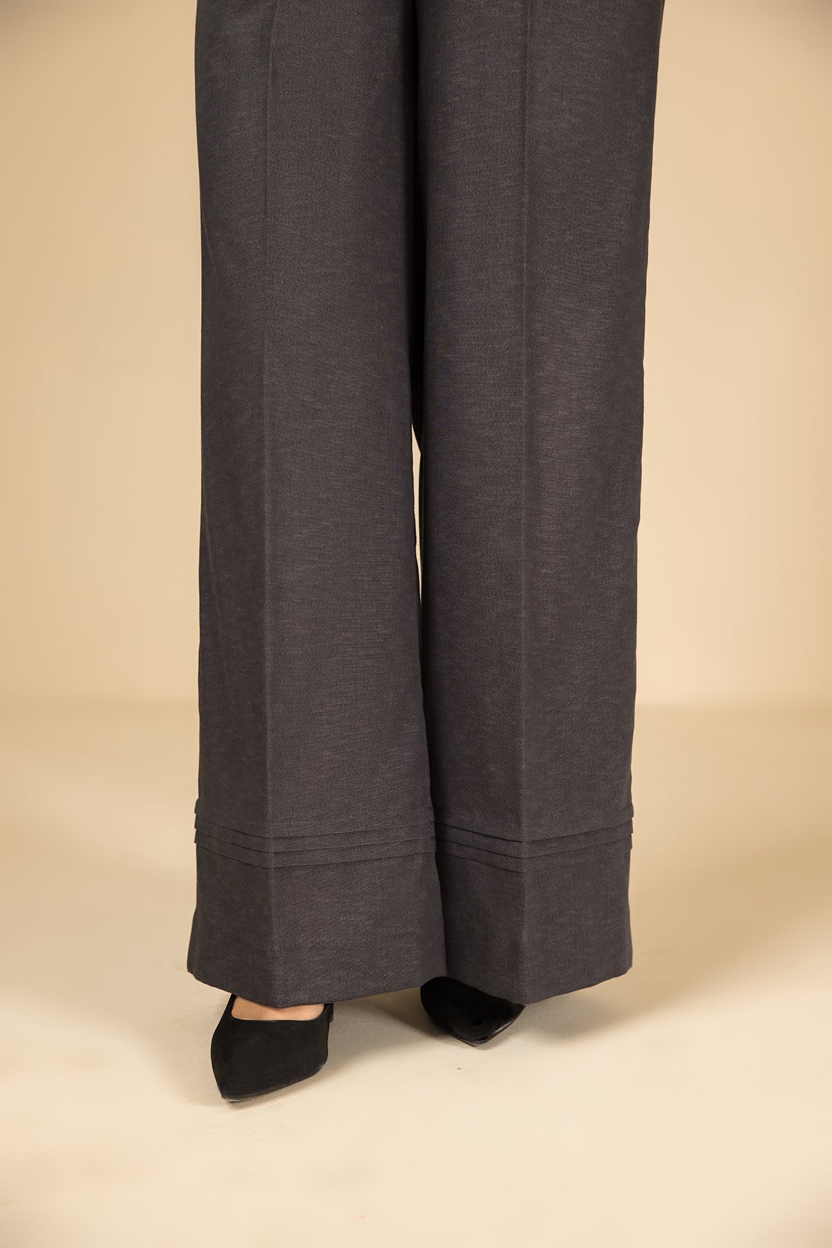 PW22-175-Basic Loose Trousers
