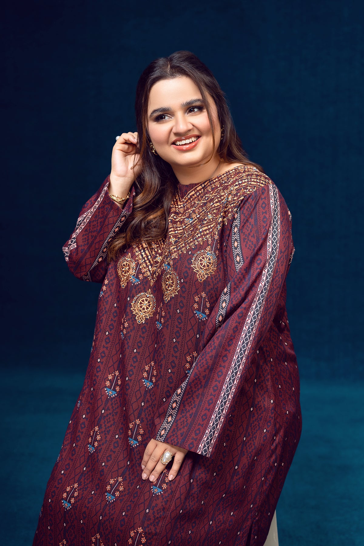 PW22-53-Printed Embroidered Paneled Shirt 1PC