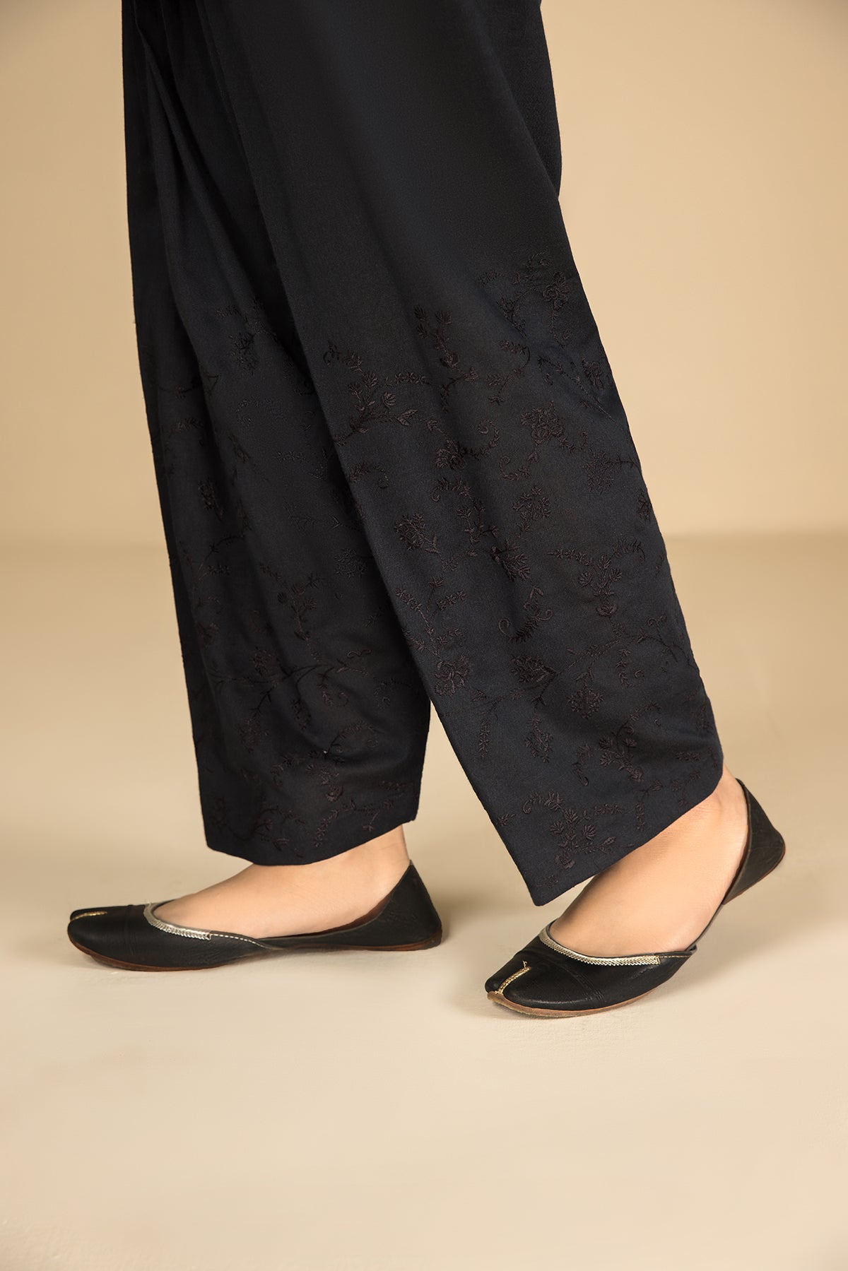PW22-61-Embroidered Shalwar