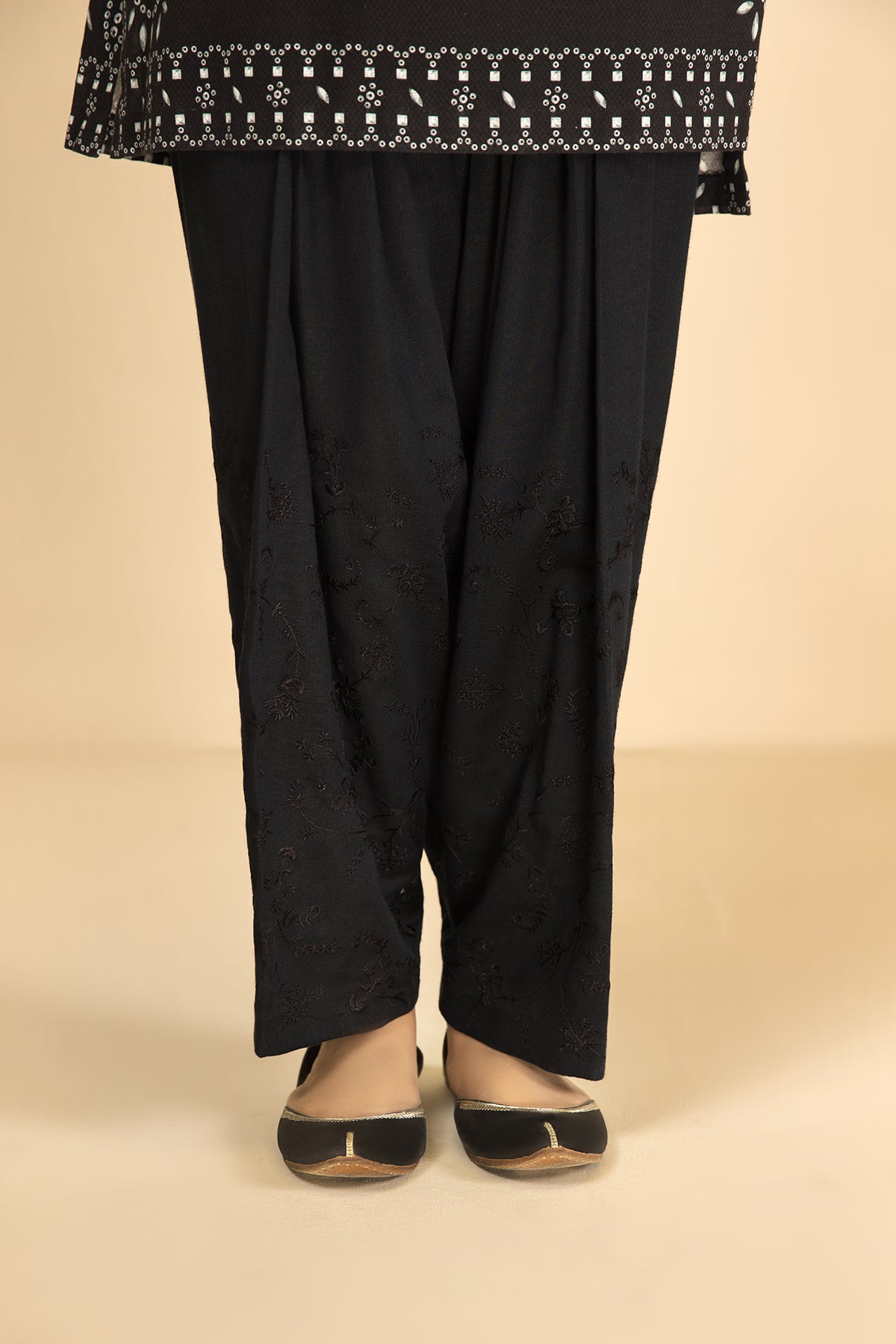 PW22-61-Embroidered Shalwar