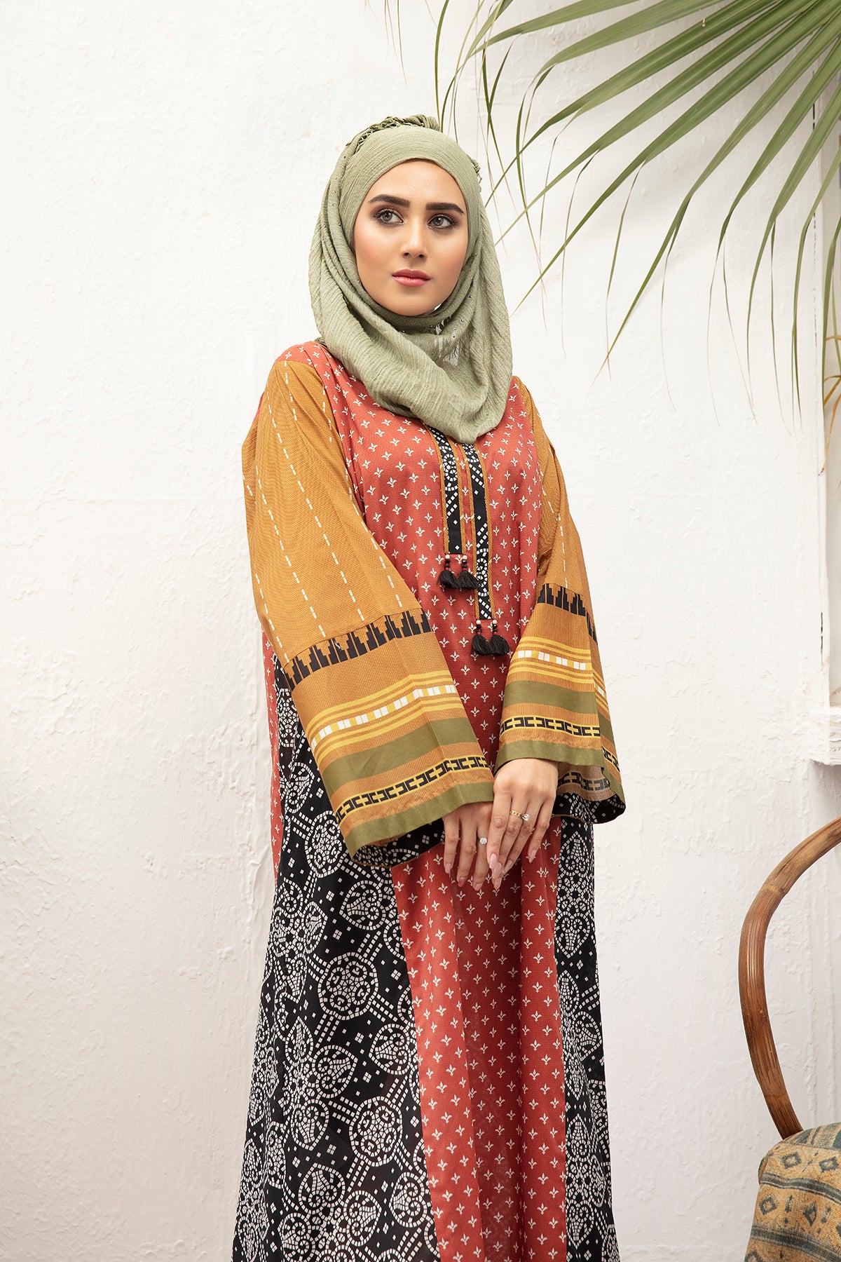 DS21-108 -Digital Cambric Stitched Fustaan With Mask - 1PC