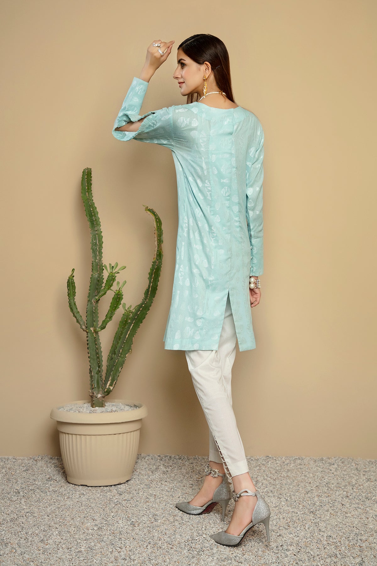 PS20-234-Cuffed Detailing Jacquard  Shirt-1PC