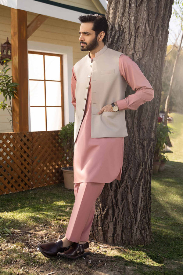 Pakistani shalwar kameez for men in UAE